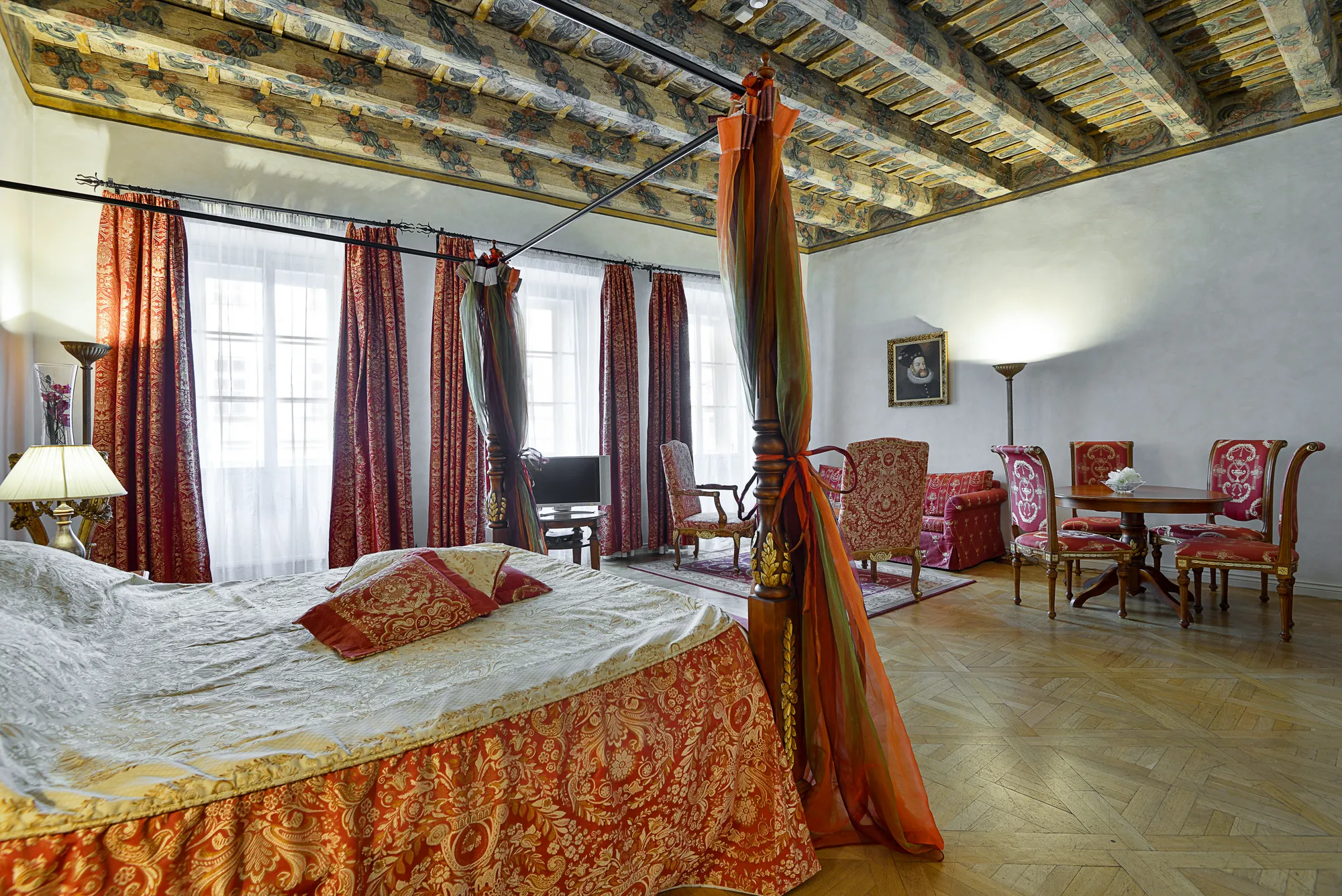 Detail ložnice King Suite v Boutique Hotel Bijou de Prague