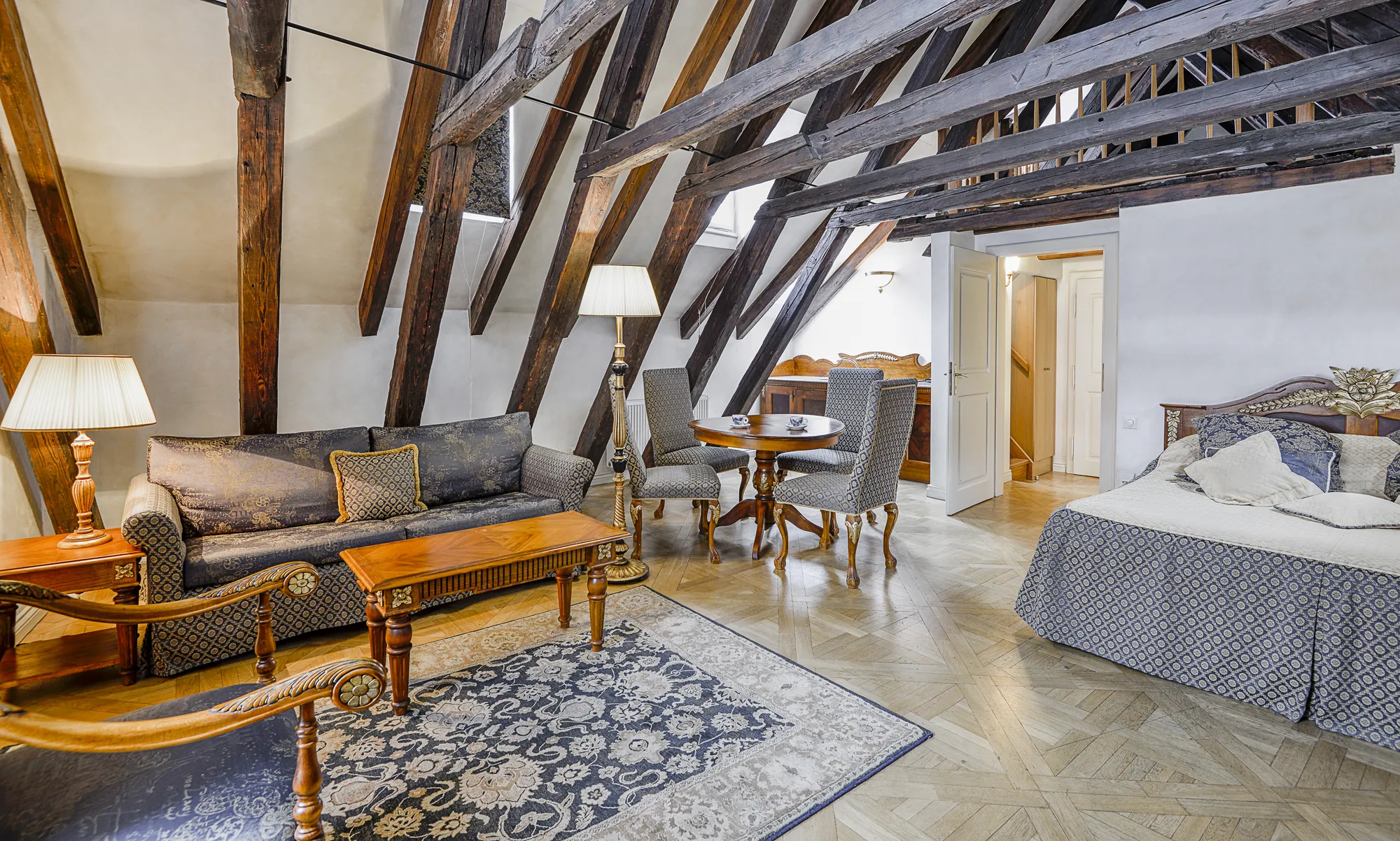 Náhled galerie Suite s výhledem na město 2